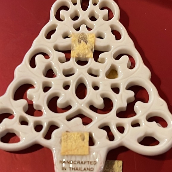 🎄Lenox Pierced Tree Ornament 🎄 - Picture 4 of 7